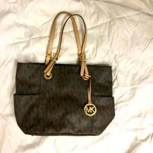 Michael Kors Classic Tote